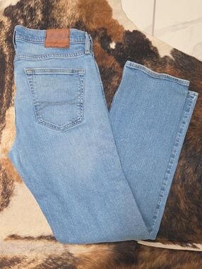 Hollister Light Blue Straight Leg Women's Jeans